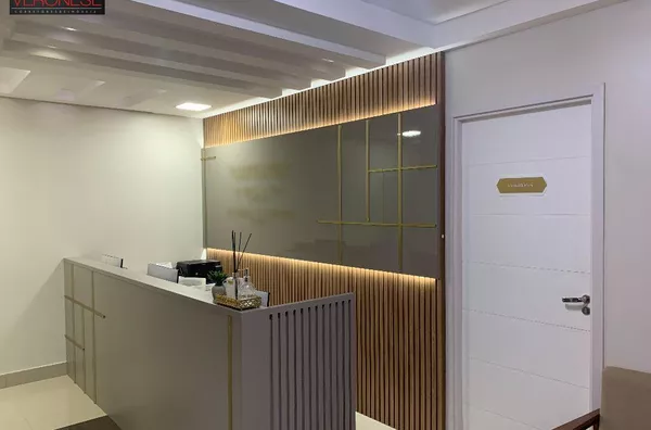 Sala Comercial Centro Médico Dr. Silvio Vidal