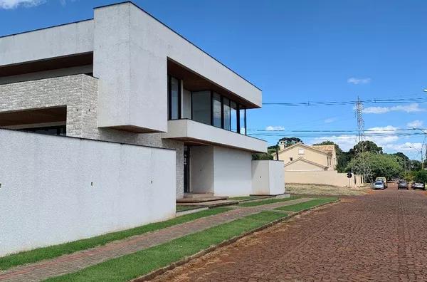 Casa Alto Padrão Nova!