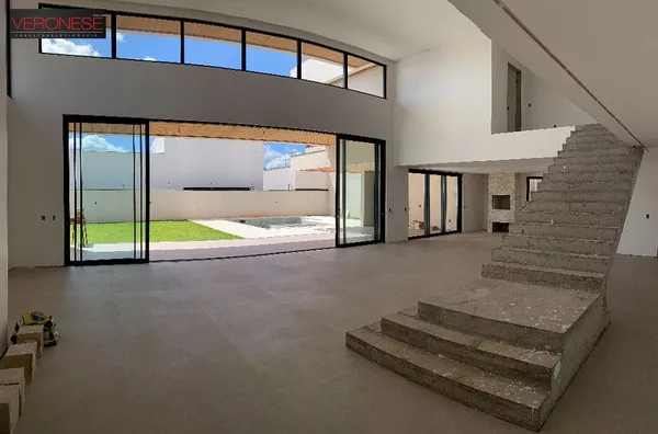 Casa Alto Padrão Nova!