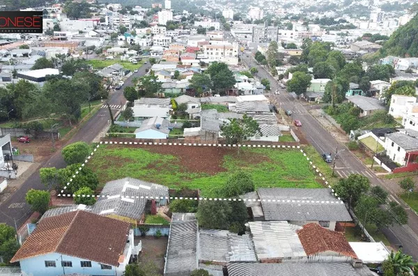Terreno Amplo com 2 Frentes