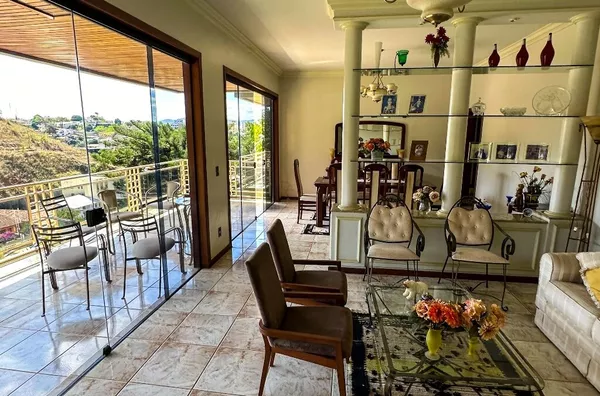 Casa para venda, 6 quarto(s),  Dr. Laerte Laender, Teofilo Otoni