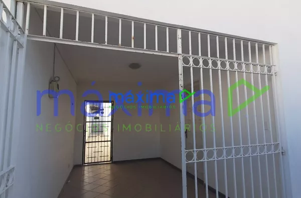 OTIMA CASA 3/4 e DEPENDÊNCIA NO BAIRRO LUZIA - Foto 3