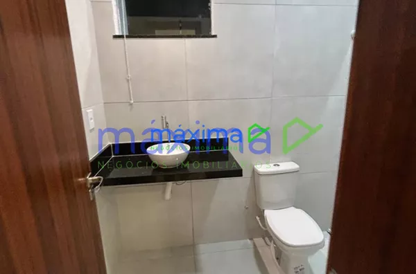 Linda casa com 2/4 sendo 1 suíte - Foto 13