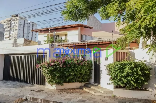 Linda Casa Duplex – Excelente Localização no Bairro Grageru - Foto 1