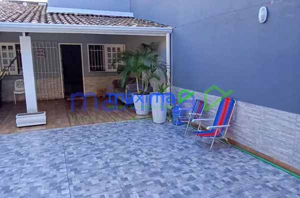 Excelente oportunidade de investimento! Casa 3/4 com suite e prédio  c/ 3 APs e ponto comercial - Foto 3