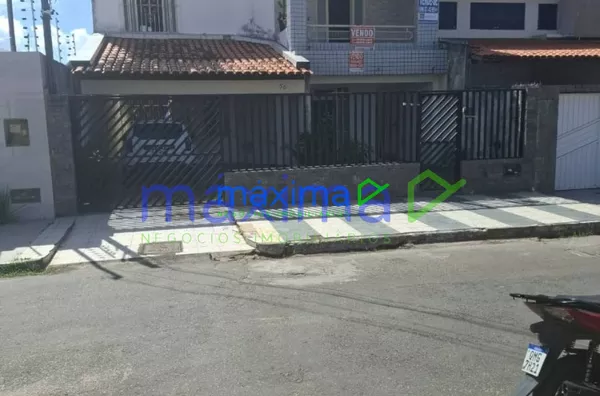 Casa Para Vender com 5 quartos 3 suítes no bairro Jabotiana em Aracaju - Foto 1