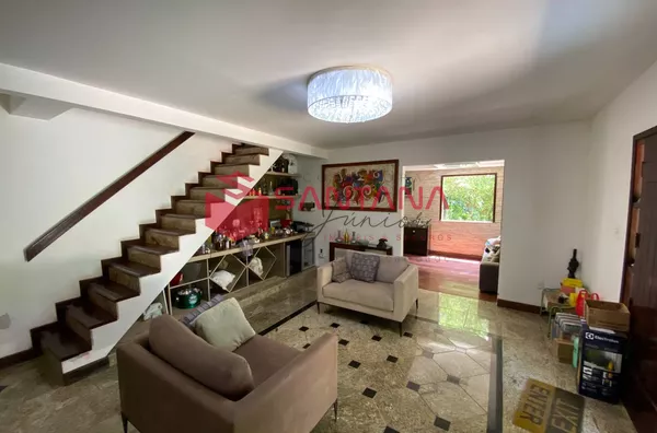 Casa chácara à venda em condomínio fechado
