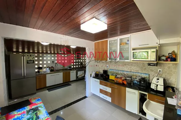 Casa chácara à venda em condomínio fechado