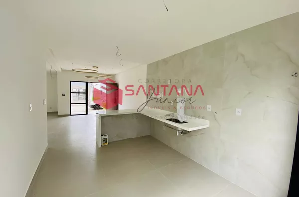 Casa com 4 dormitórios sendo 3 suítes à venda em Buraquinho