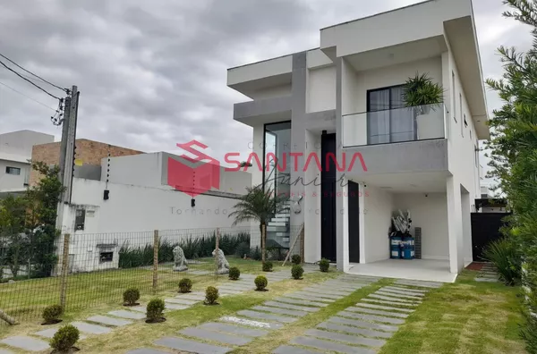 Casa em condomínio de alto padrão em Abrantes