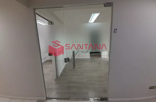 Excelente sala comercial para locação na Luís Tarquínio
