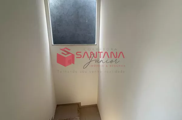 Casa com 3 Suítes à Venda em Ipitanga