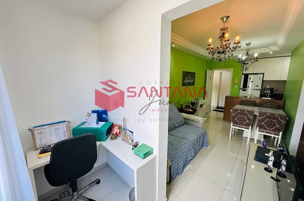Apartamento Térreo Reformado à Venda em Buraquinho