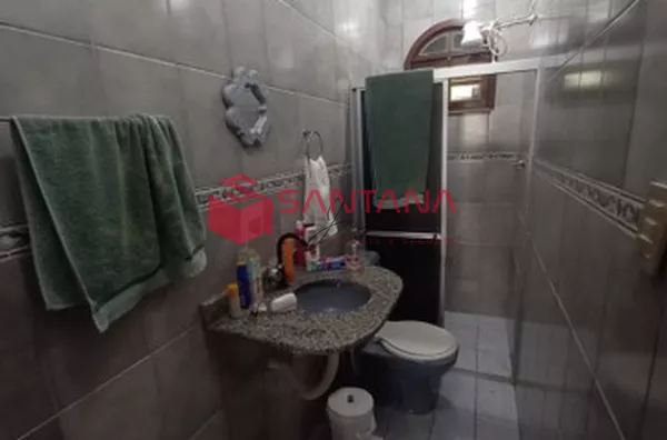 Casa com 4/4 em Arembepe