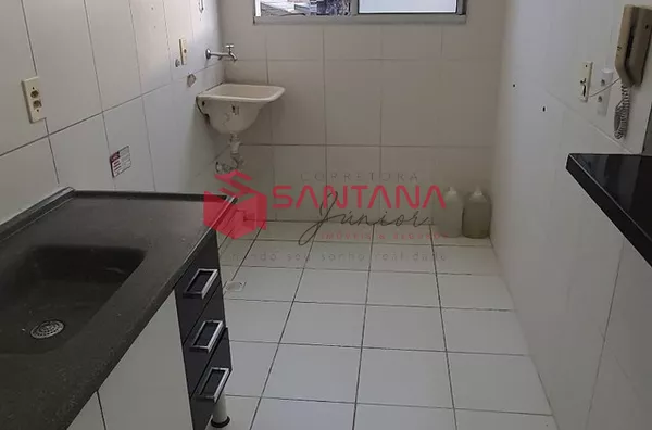 Apartamento com 2/4 sendo uma suíte em Abrantes