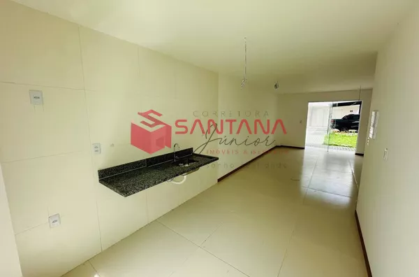Casa em condomínio 3/4 sendo 2 suítes em Ipitanga