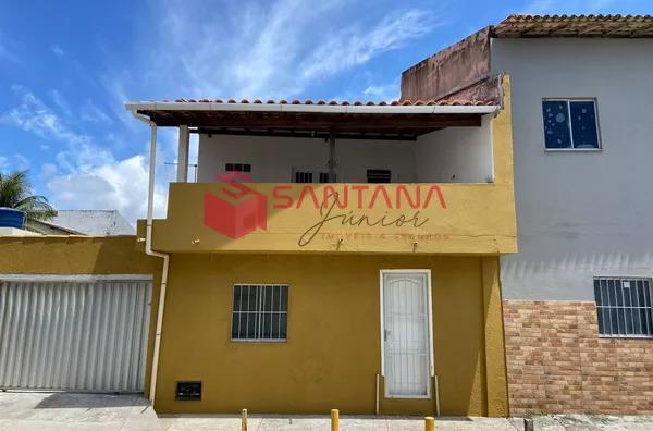 Casa à Venda em Arembepe - 2 Suítes