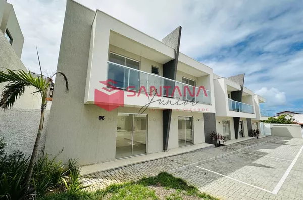 Casa em condomínio 3/4 sendo 2 suítes em Ipitanga