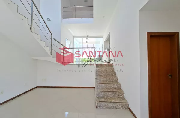 Casa em Condomínio à Venda na Priscila Dutra, 4/4 sendo 3 Suítes, Energia Solar