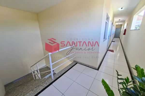 Apartamento 2 quartos próximo à estrada do coco, 3º andar, escada