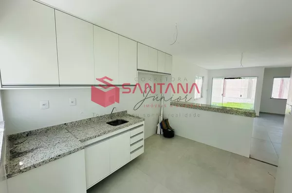 Casa para Locação em Buraquinho, 4/4 sendo 3 suítes