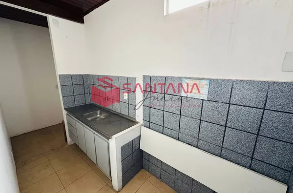 Sala/Loja Comercial na Av. Luiz Tarquínio