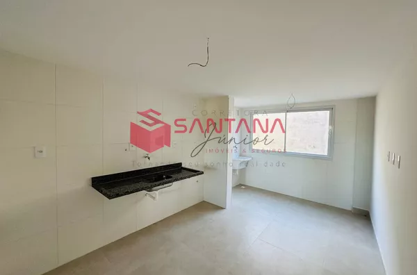 Apartamento Novo 2 Suítes com Terraço em Buraquinho