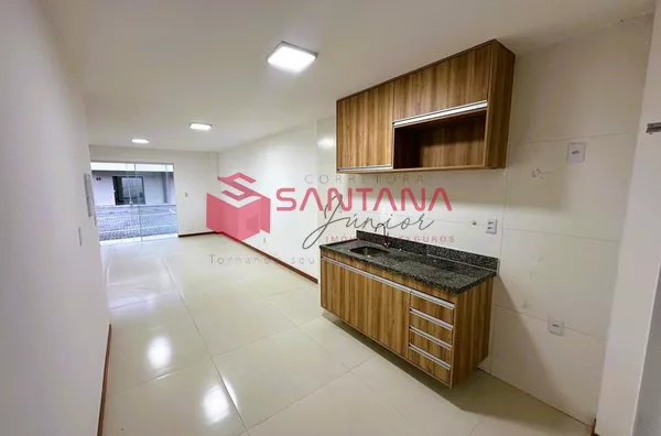 Casa para Alugar em Ipitanga com Armários Planejados