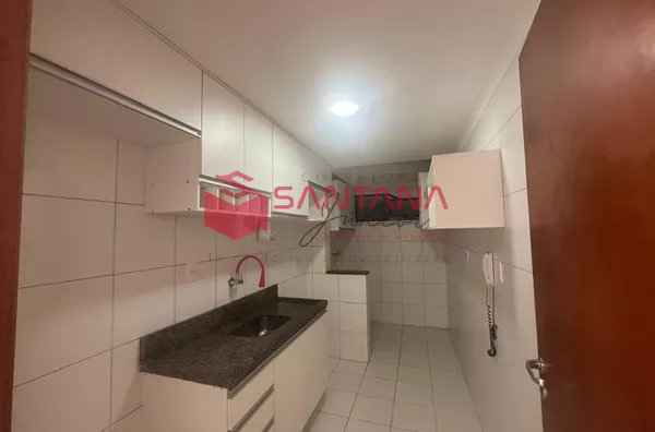Apartamento 2 Quartos com 2 Vagas em Buraquinho