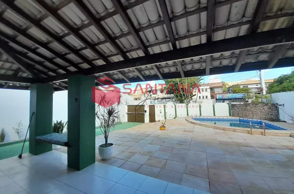  Casa com energia solar para locação em Vilas