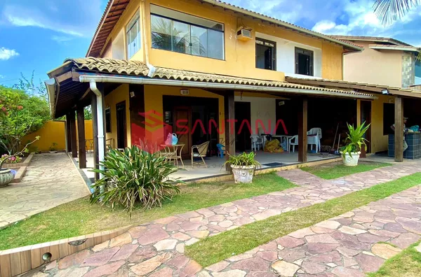 Casa com 5/4 à venda em Vilas do Atlântico