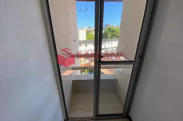 Apartamento no 4° andar com 2/4 no condomínio Family Residence