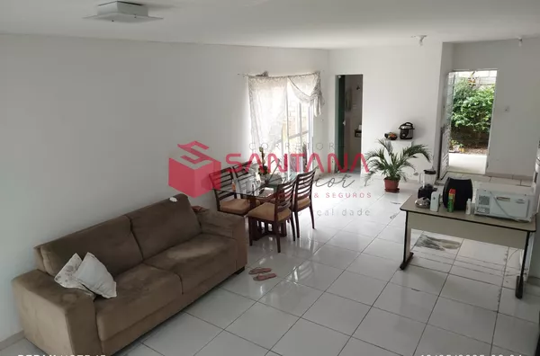 Casa com 2/4 à venda em Abrantes