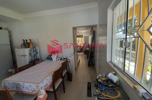 Casa com 5 suítes e energia solar à venda