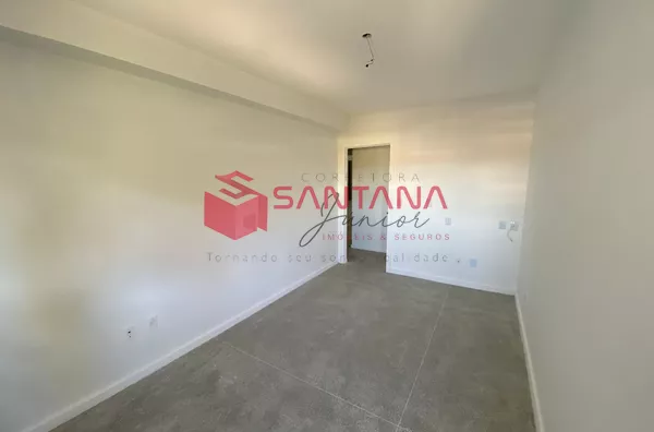 Sala Comercial 55 m², Próximo à Estrada do Coco
