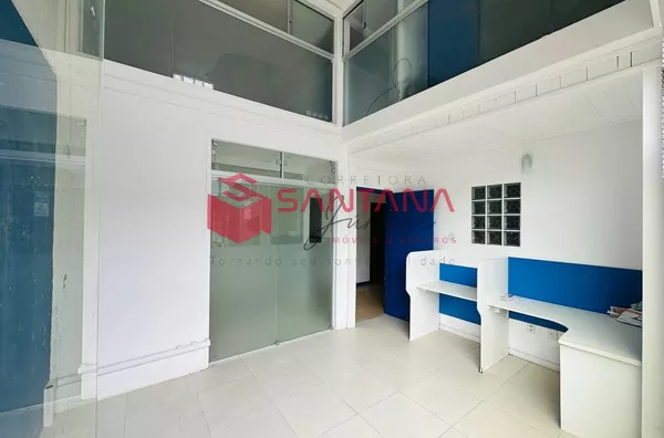 Sala/Loja Comercial na Av. Luiz Tarquínio