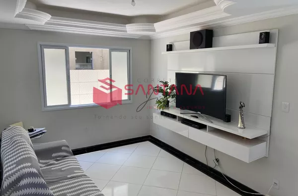 Casa em condomínio com 4/4 com área externa á venda em Camaçari