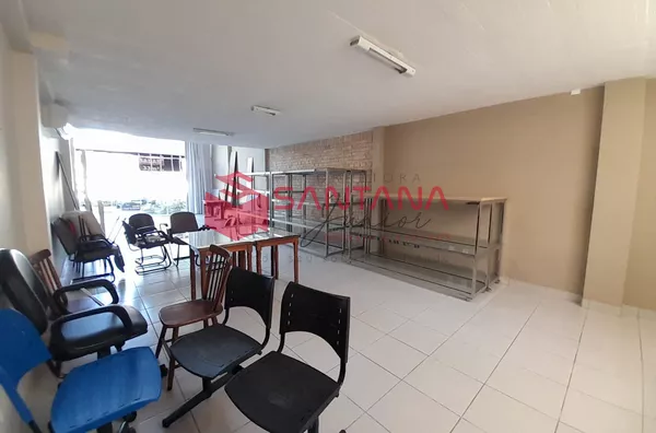 Loja com mezanino, em empresarial bem localizado em Lauro de Freitas