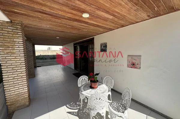 Casa 4 Quartos em Terreno de 1.000 m² à Venda em Pitangueiras