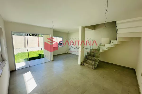 Casa em condomínio 04 quartos sendo 03 suítes, Buraquinho