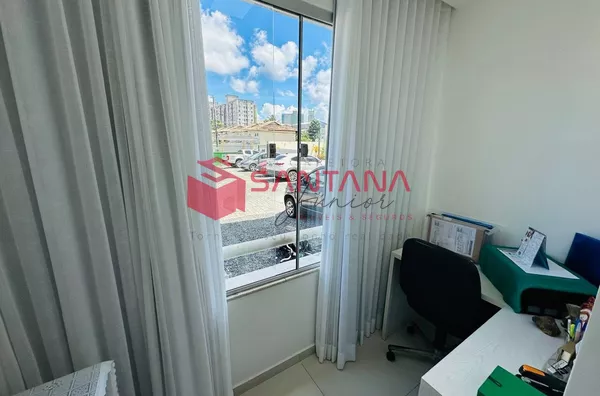 Apartamento Térreo Reformado à Venda em Buraquinho