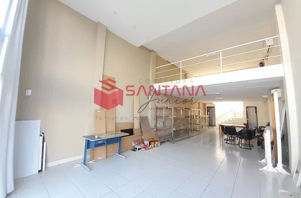 Loja com mezanino, em empresarial bem localizado em Lauro de Freitas