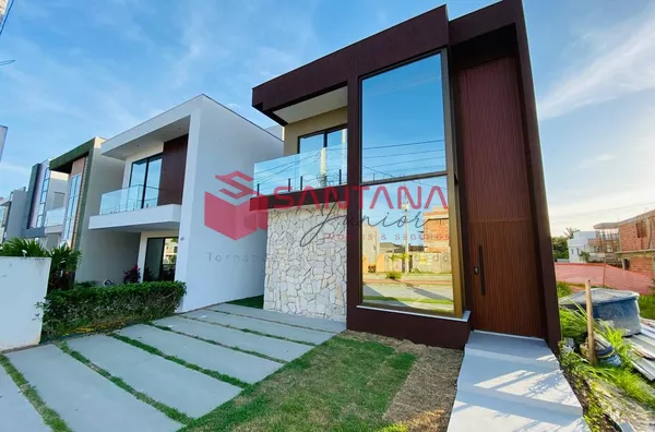 Casa de Alto Padrão 4/4 (3 Suítes) em Condomínio em Vilas de Abrantes