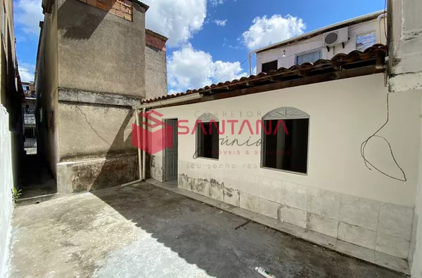 Casa 1/4 para venda no centro de Lauro de Freitas