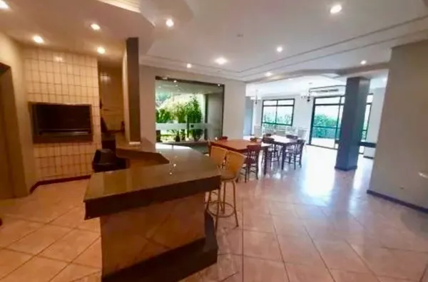 Apartamento com 04 quartos, sendo 01 com suíte para aluguel,  América, Joinville