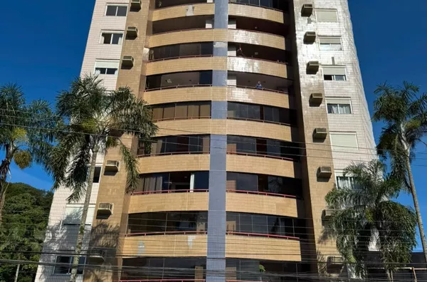 Apartamento com 04 quartos, sendo 01 com suíte para aluguel,  América, Joinville