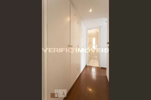 APARTAMENTO no 1º andar com 3 dormitórios e 1 garagem
