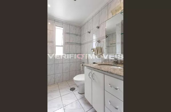 APARTAMENTO no 1º andar com 3 dormitórios e 1 garagem