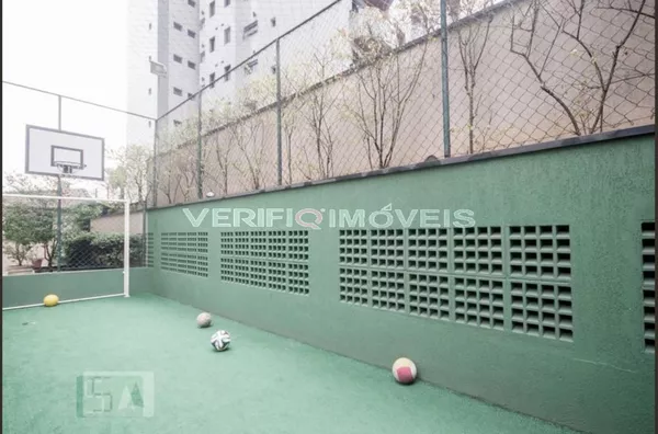 APARTAMENTO no 7º andar com 3 dormitórios e 2 garagens