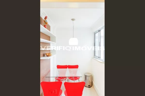 APARTAMENTO no 6º andar com 1 dormitório e 1 garagem
